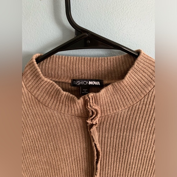 two piece set 🤎 - Picture 3 of 3